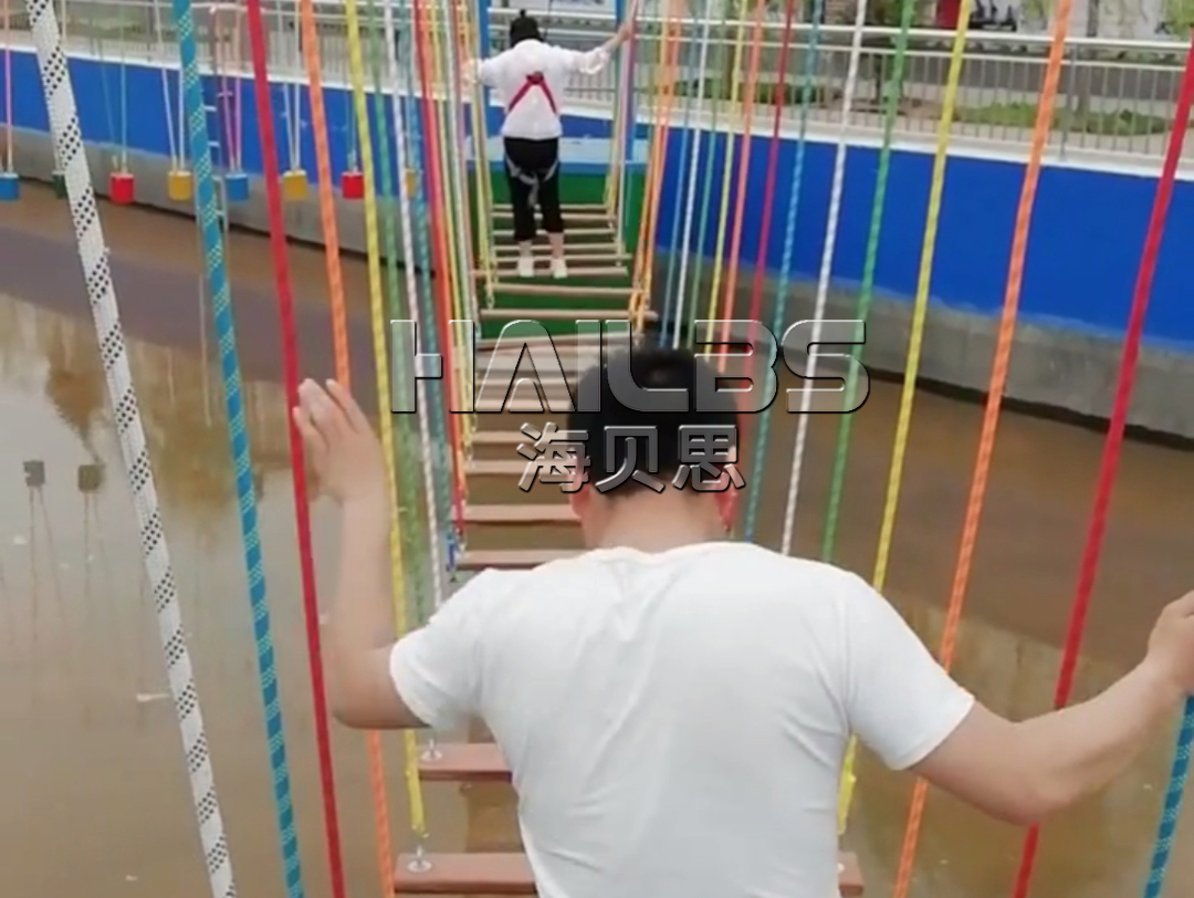 水上浮桥