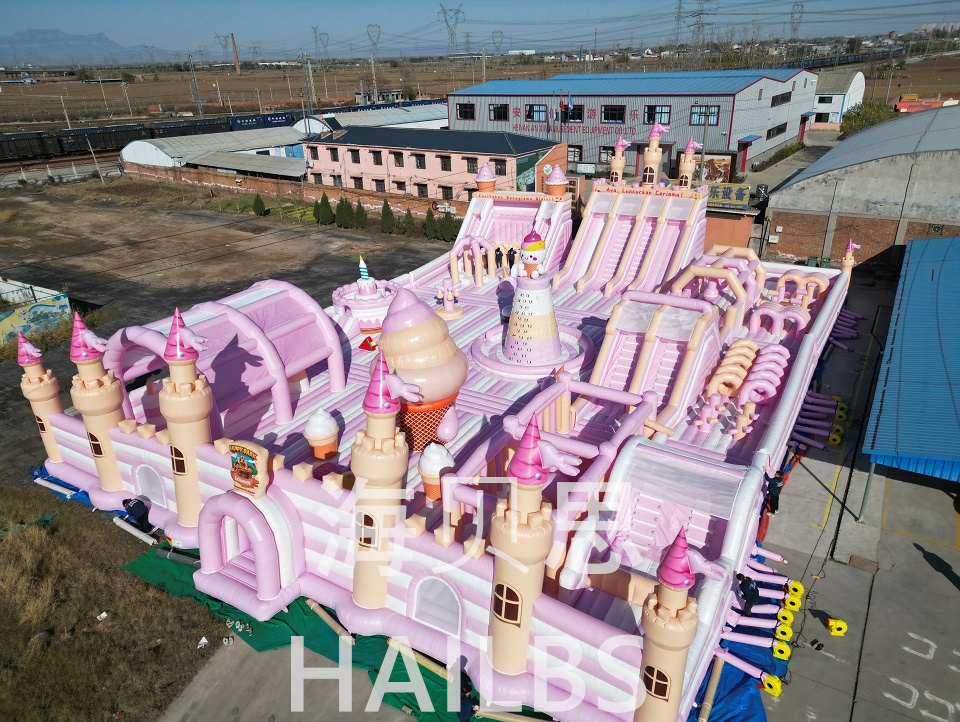 冰淇淋主题充气城堡