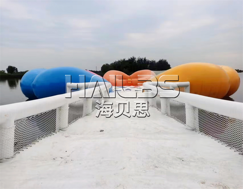 山东淄博花朵蹦床安装现场